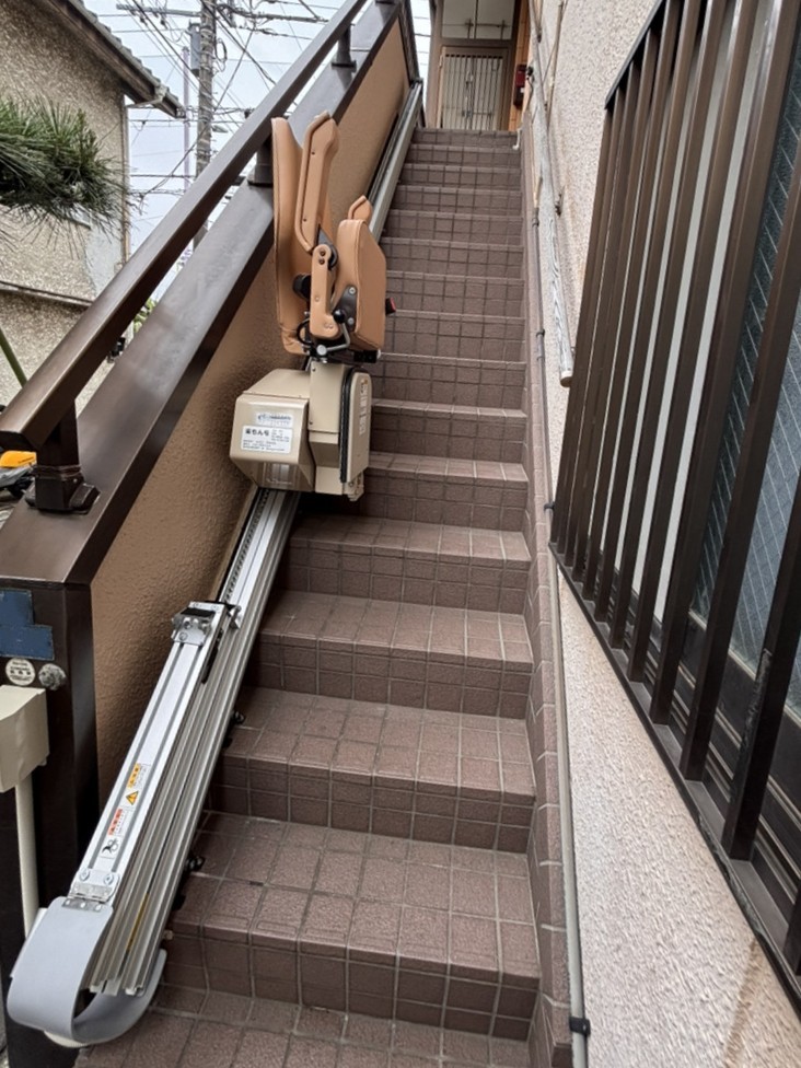 折りたたみレール